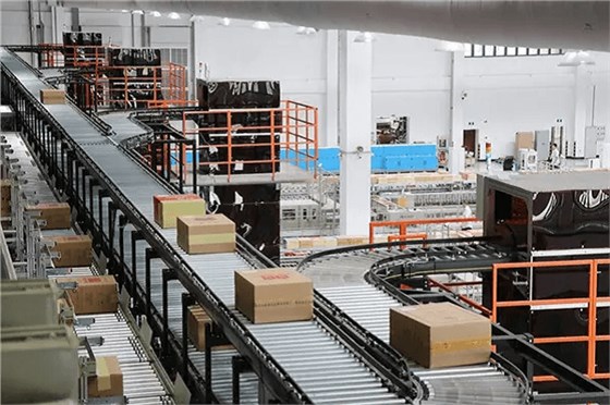 上海艾思捷減速機在運輸線上的使用。