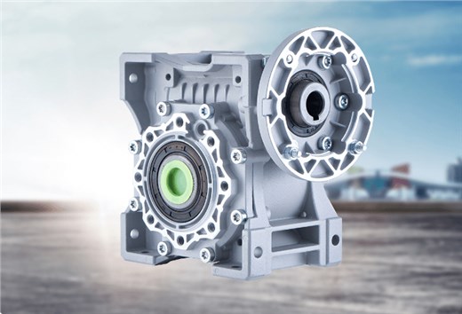 蝸輪減速機在輸送設(shè)備的使用中需要注意什么？