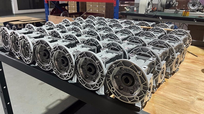 上海艾思捷蝸輪蝸桿減速機(jī)一般作用是什么？