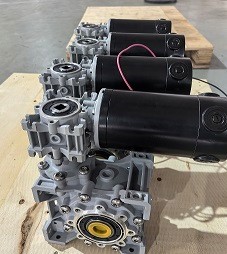 雙極蝸輪蝸桿減速機配直流電機一體 艾思捷廠家生產(chǎn)